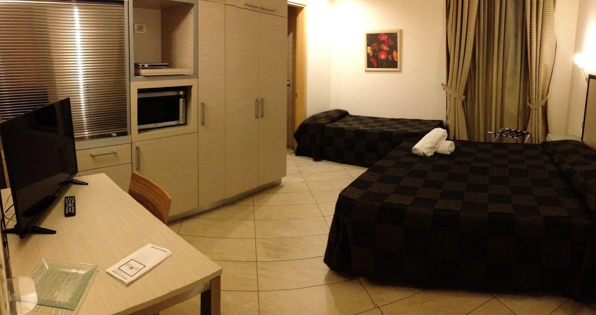 Hotel Villa Cibele Katanya Dış mekan fotoğraf